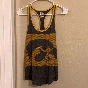 NIKE Hawkeye shirt